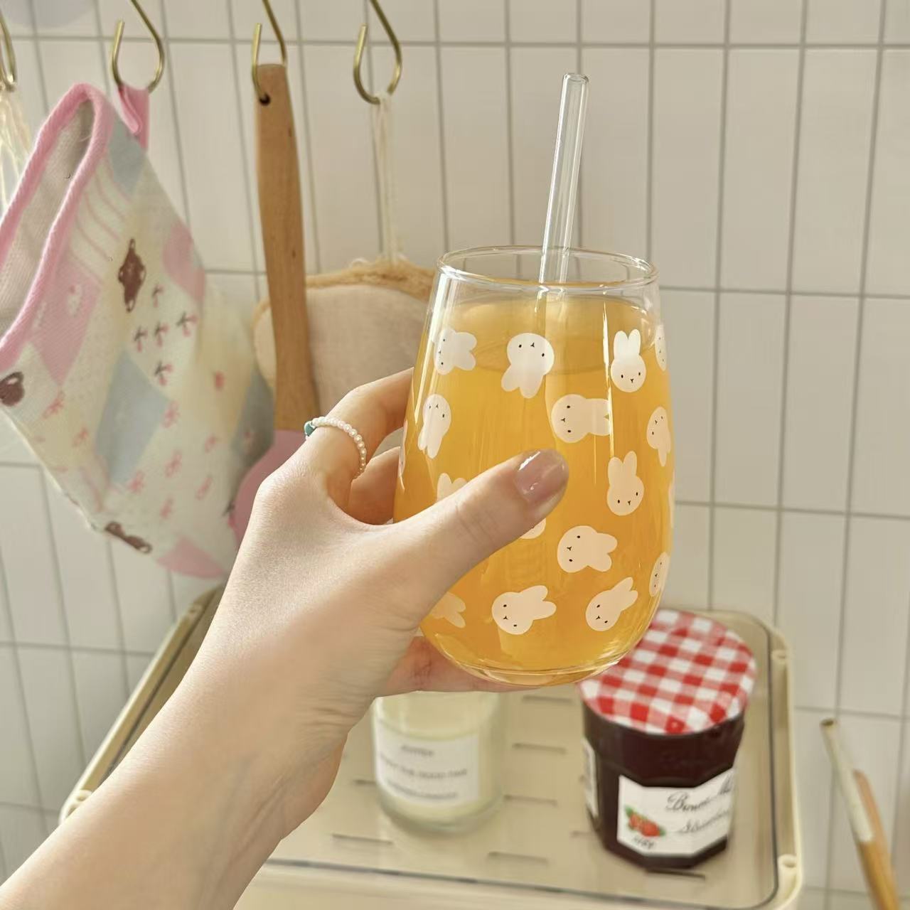 かわいいミッフィーのウサギ柄プリントガラスタンブラー、大容量 - Coffee Tea With Milk のレビューと価格